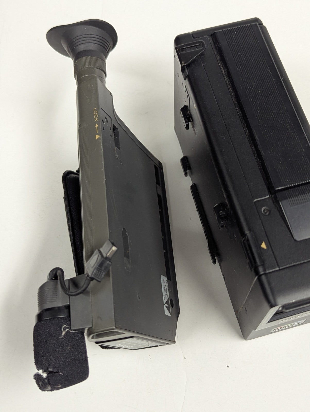 VINTAGE Sony CCD-M8u Video 8 Camera, Case & Extras UNTESTED