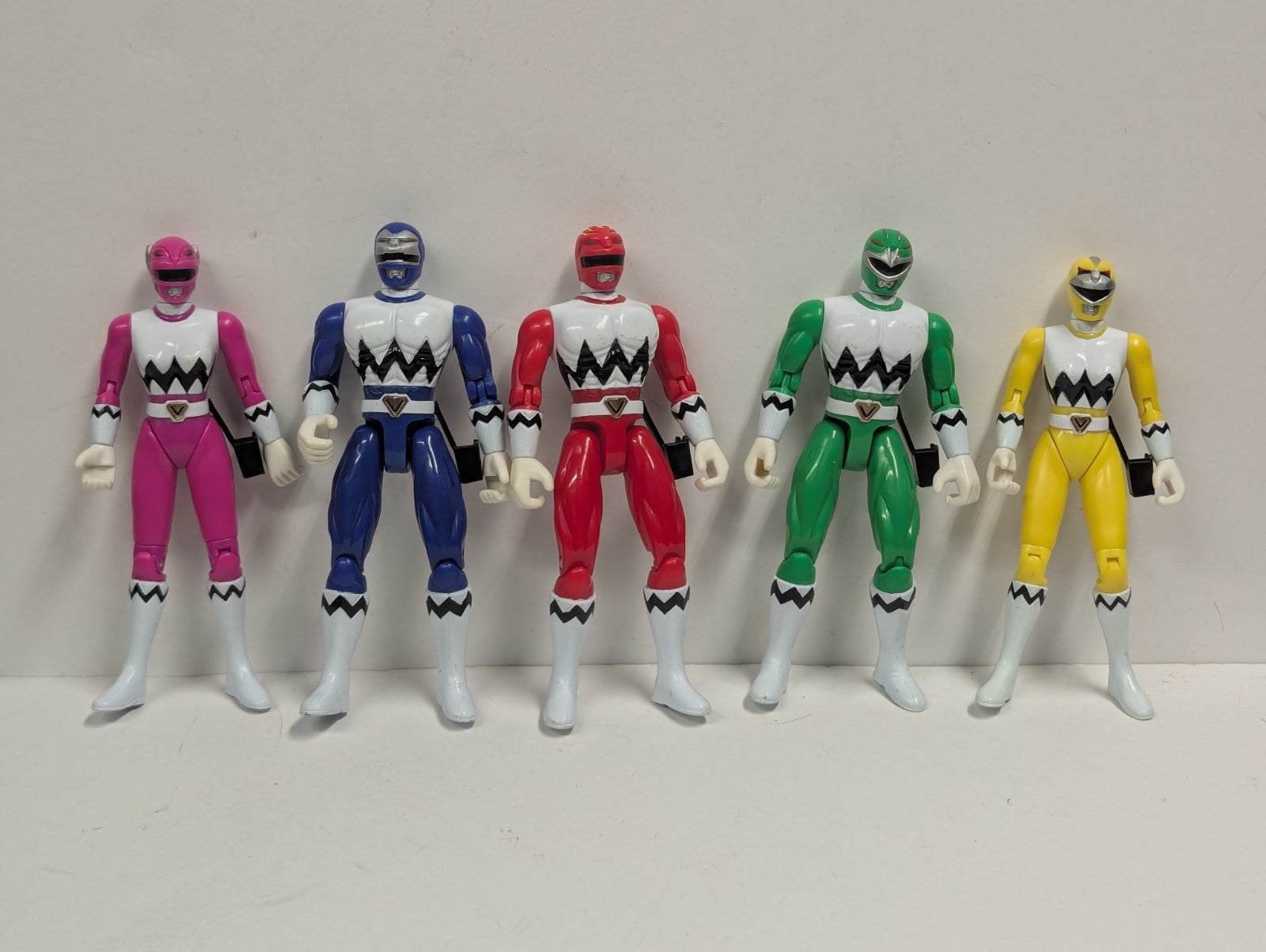 1998 Bandai Power Ranger Lost Galaxy Figure Set of 5 Figures (UNTESTED)