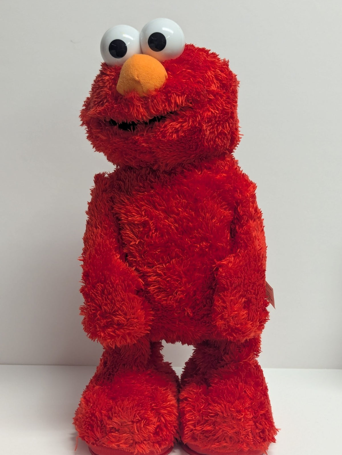 2006 Fisher Price TICKLE ME ELMO TMX Doll 10th Anniversary OPEN BOX Untested