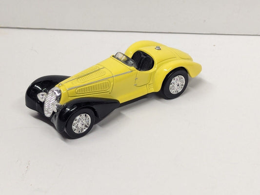 1999 New Ray Alfa Romeo 1938 8C 2900 Yellow 1:43 Diecast Vehicle Car