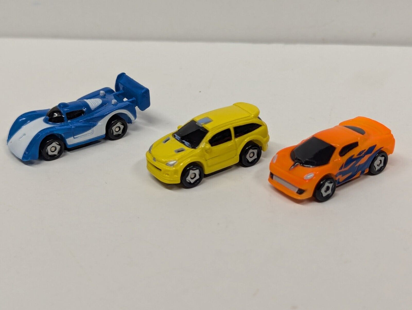 Playmates Speedeez Roller Ball Micro Mini Car/SUV Lot With 3 Gold (17 Total)