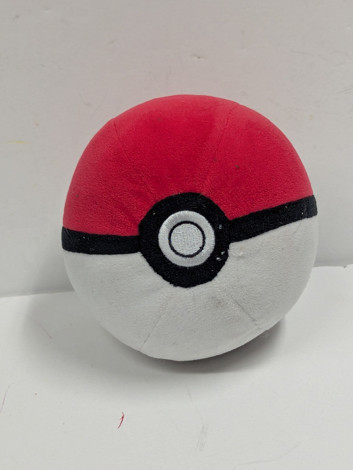 Pokemon Nintendo Pokeball Plush Red/White/Black