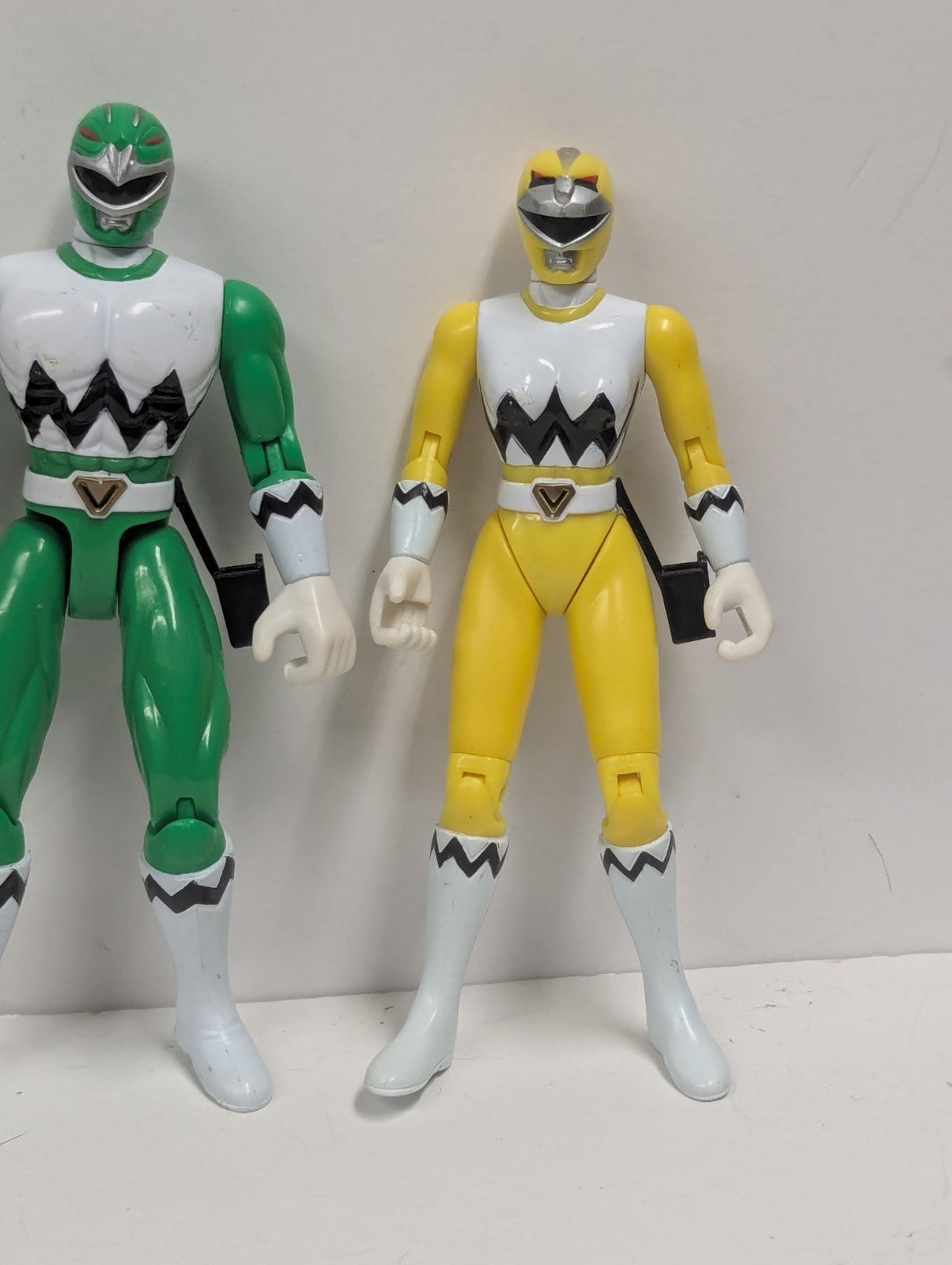 1998 Bandai Power Ranger Lost Galaxy Figure Set of 5 Figures (UNTESTED)