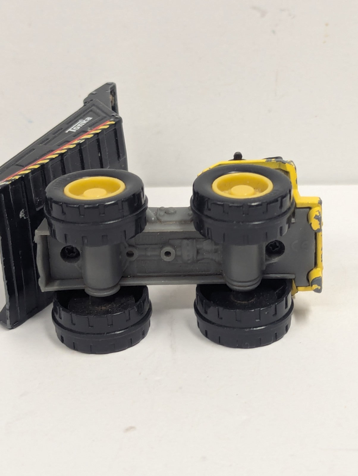 2020 Tonka Basic Fun Yellow 4" Diecast Dump Truck