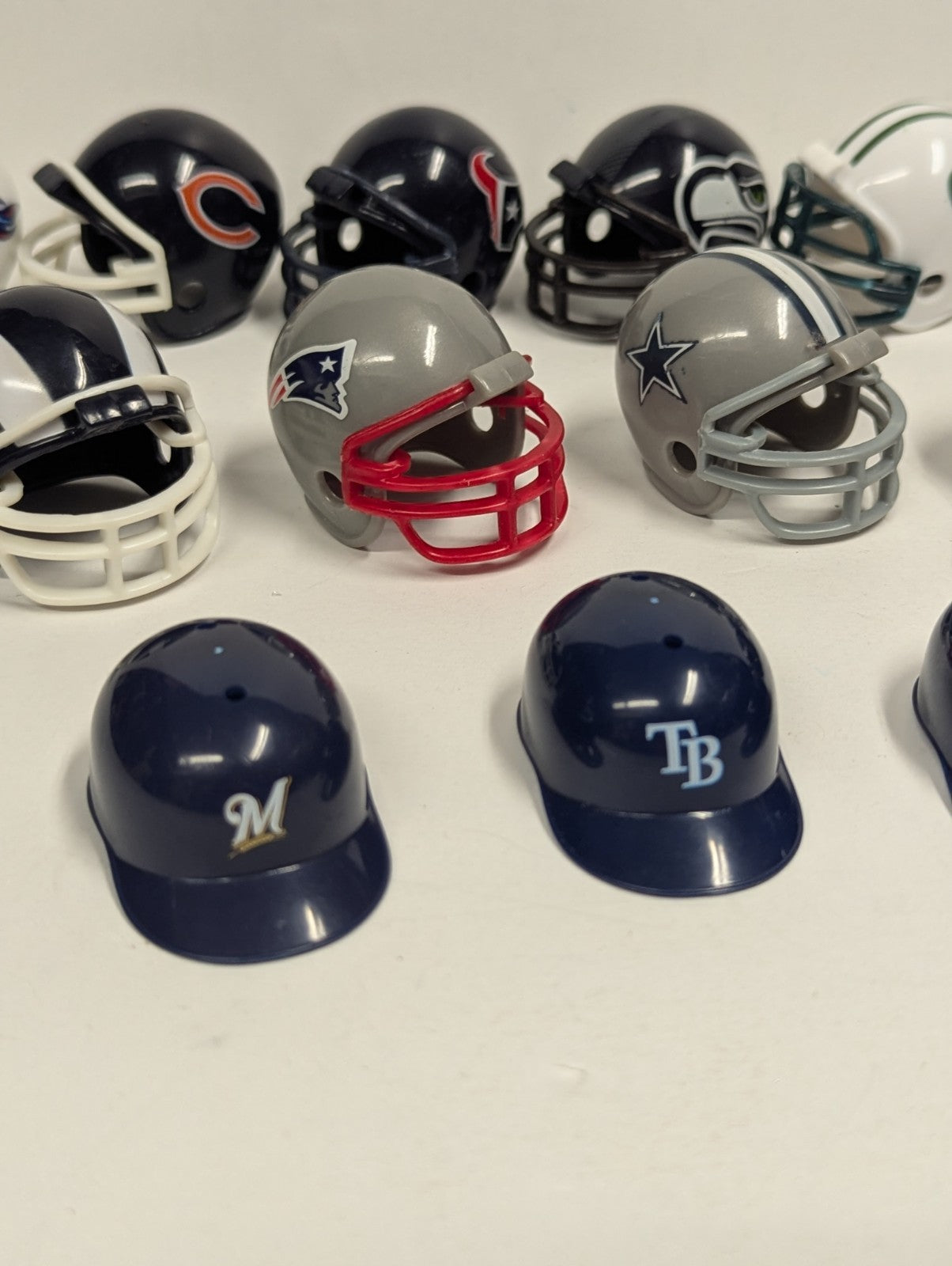 Lot of NFL HELMETS 2" Gumball Machine Style & Flick Football Redskins  Seahawks