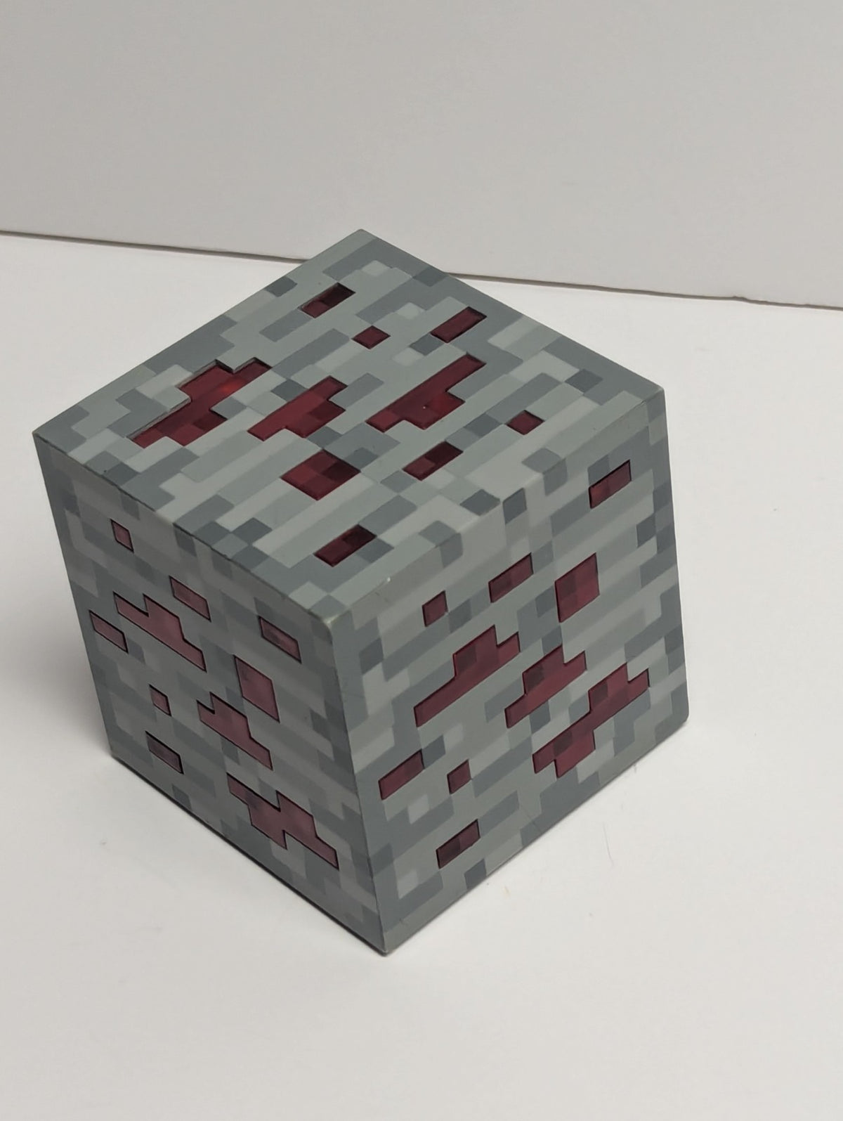 2012 Minecraft ThinkGeek Redstone Ore Nightlight Touch Cube Light Up  3”