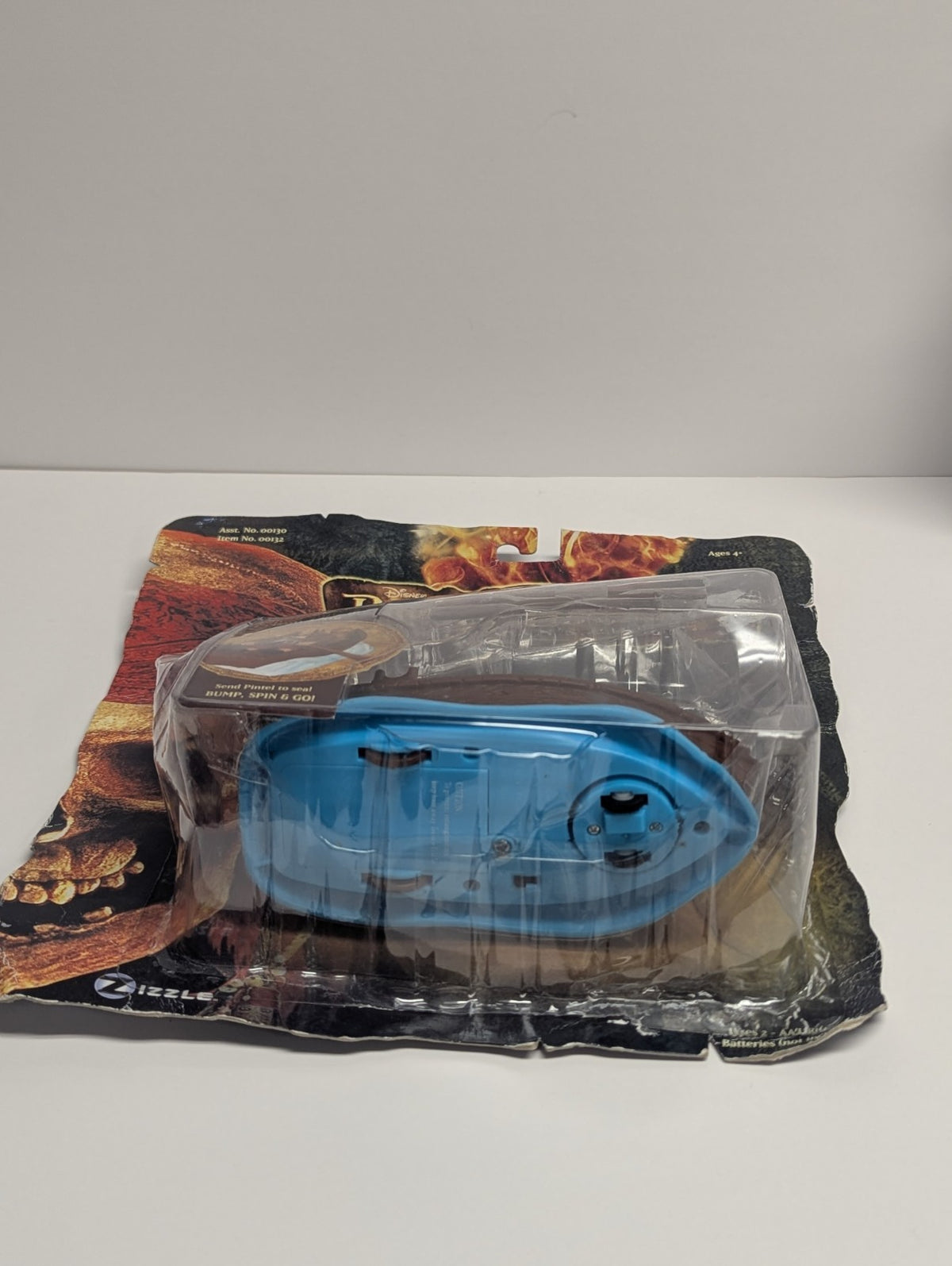 Pirates of The Caribbean Dead Mans Chest Motorized Skiff Pintel Dog on Card