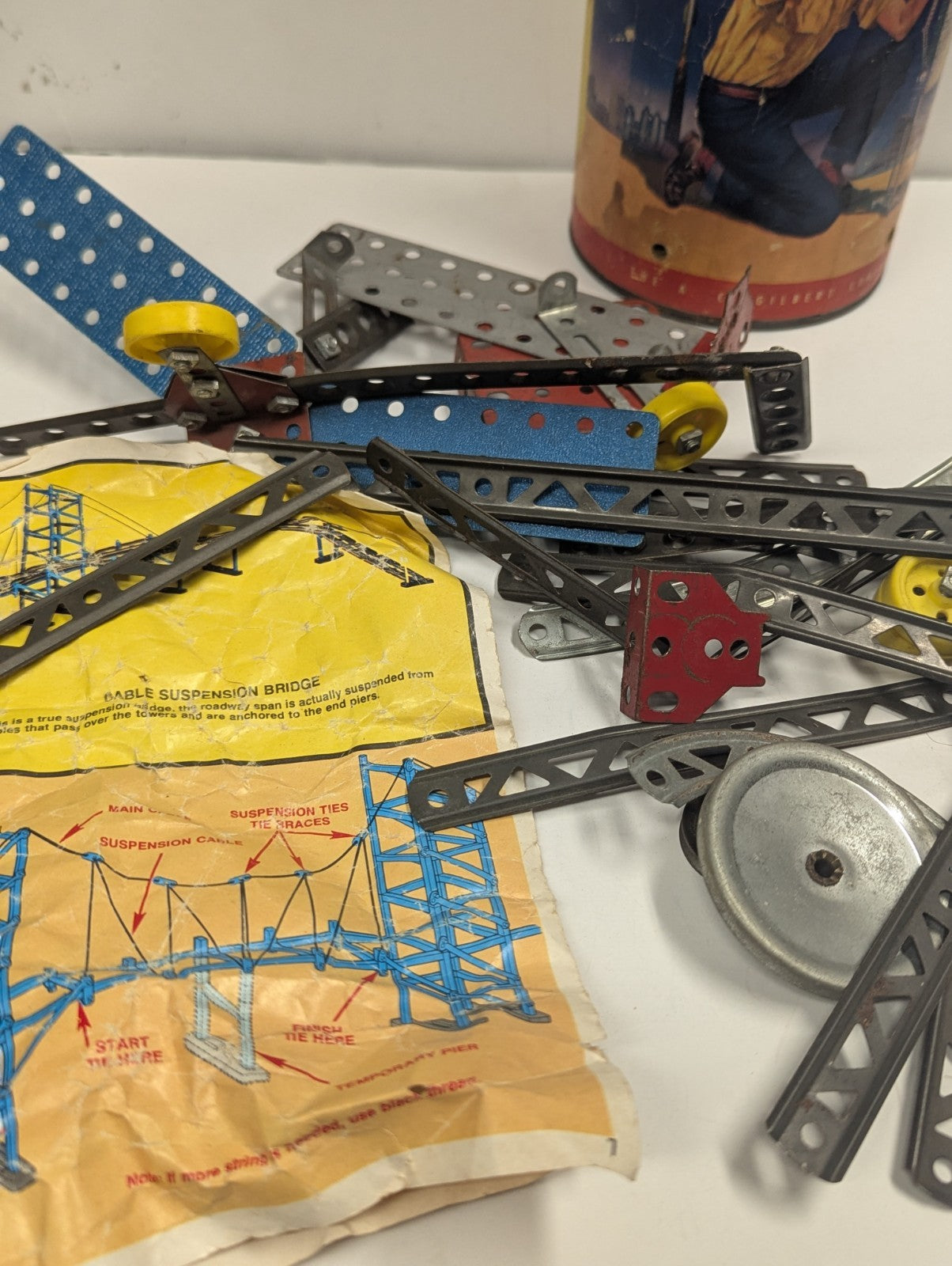 1950's C. Gilbert Vintage Erector Set No. 10021 Young Builder's Set Incomplete?