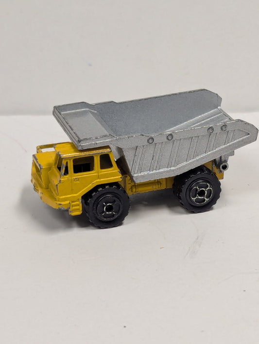 Majorette No. 274 Benne Carriere Dump Truck Yellow & Silver  ECH 1/100 Die Cast