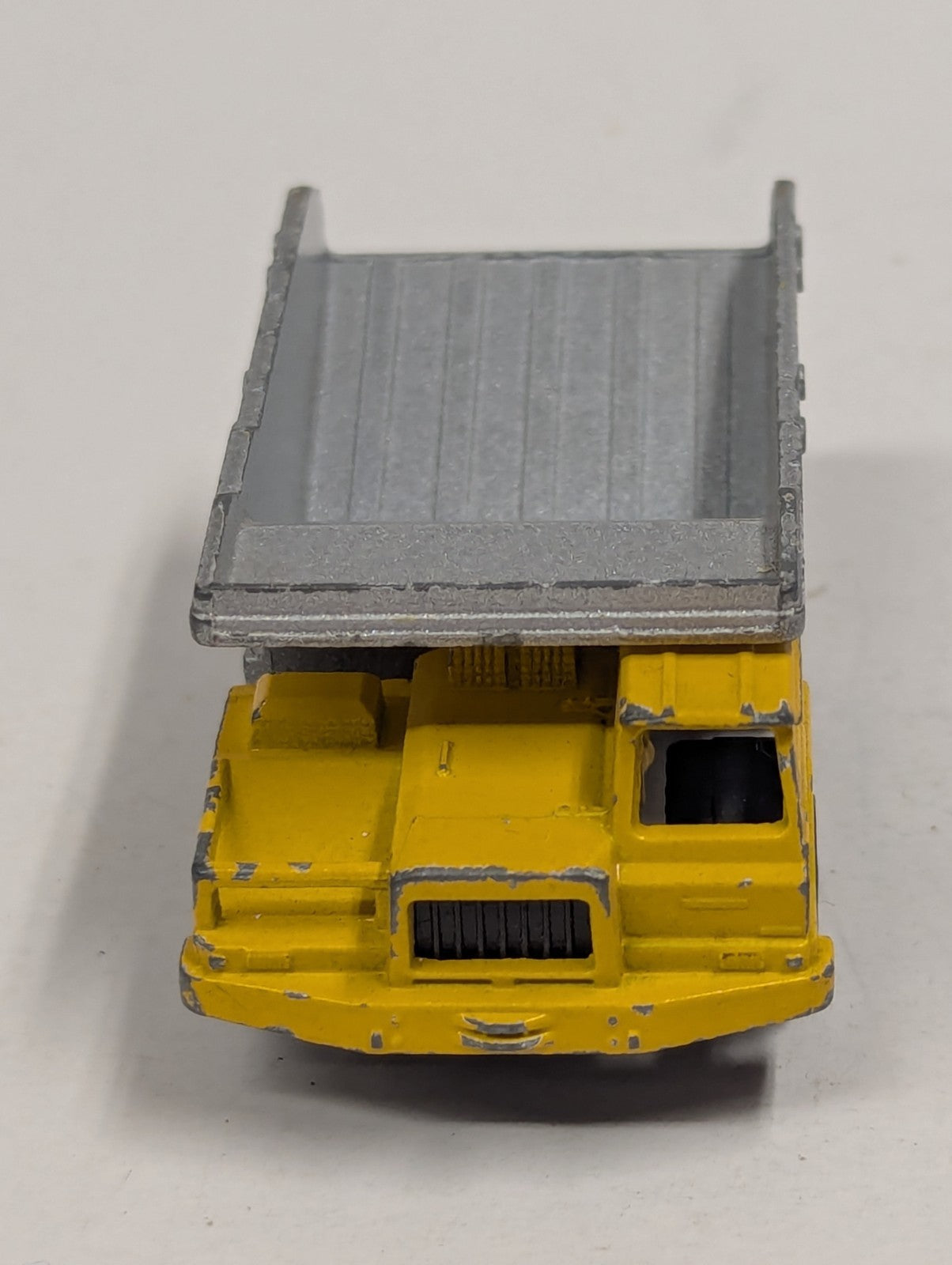 Majorette No. 274 Benne Carriere Dump Truck Yellow & Silver  ECH 1/100 Die Cast