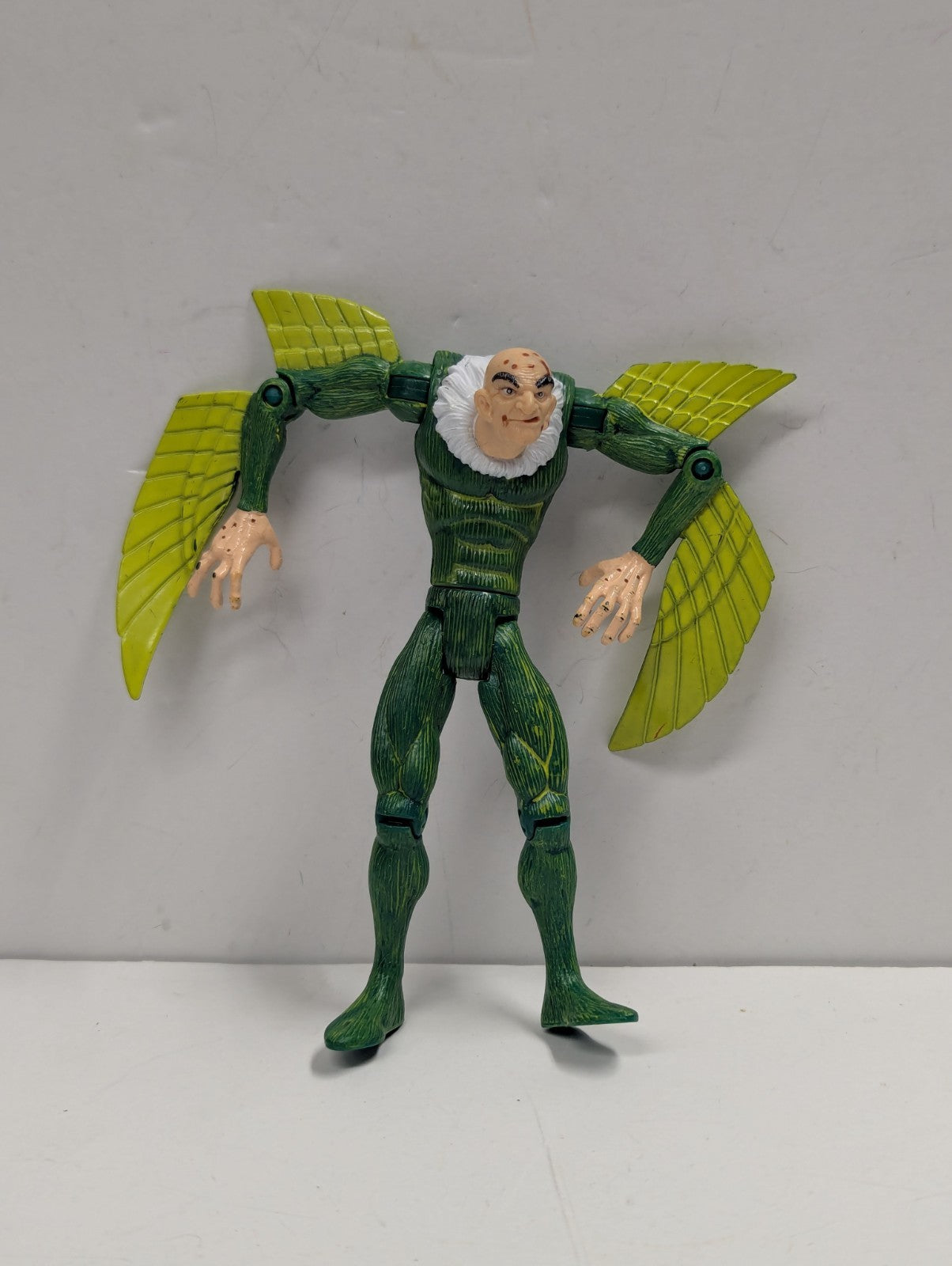 1998 Toybiz Marvel Sneak Attack Vulture Spider-Man Action Figure