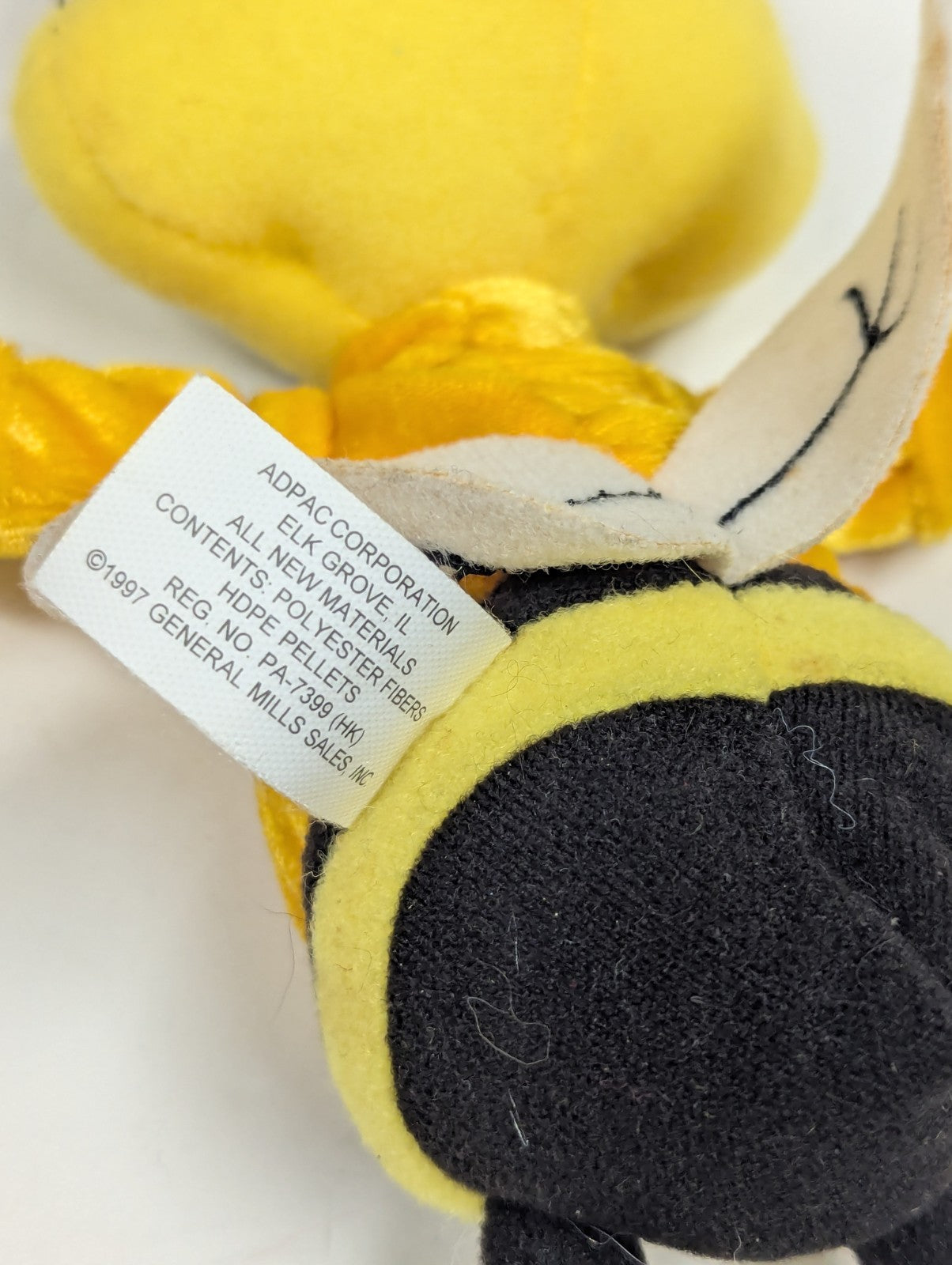 1998 General Mills Breakfast Pals Beanie Plush Honey Nut Cheerios Bee with Tag