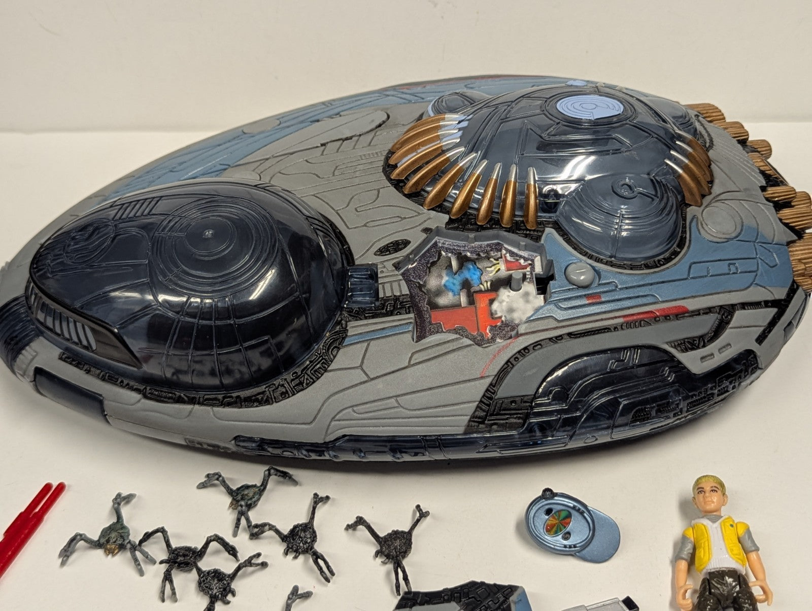 Vintage 1997 Trendmasters Lost In Space Jupiter 2 Figure & Toy Lot