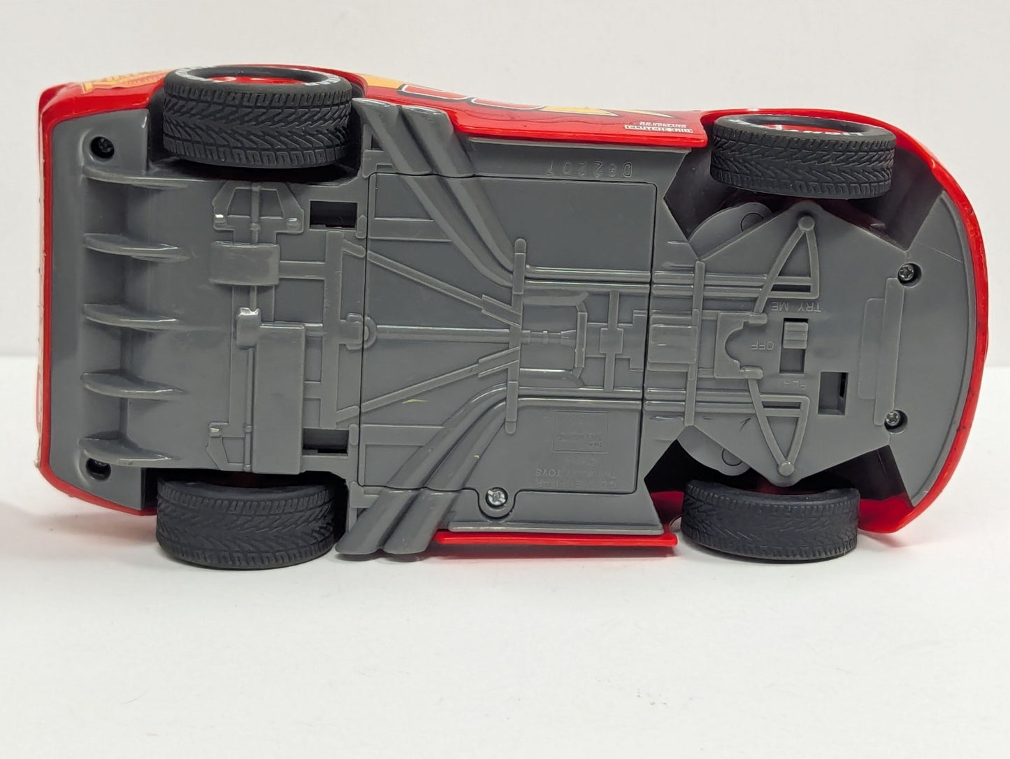 Disney Pixar Cars Lightning McQueen Thinkway Toys Light Up Eyes Move