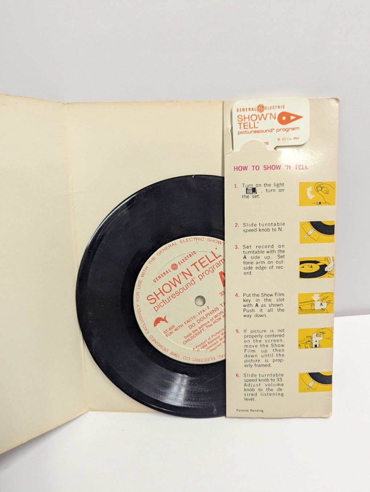 1965 GE Show'N Tell Picturesound Program Record Do Dolphins Talk