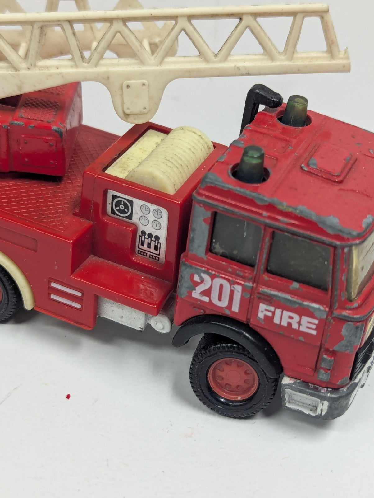 1988 MATCHBOX SUPER KINGS FIRE TRUCK 201 - LADDER RESCUE - Broken Ladder See Pic