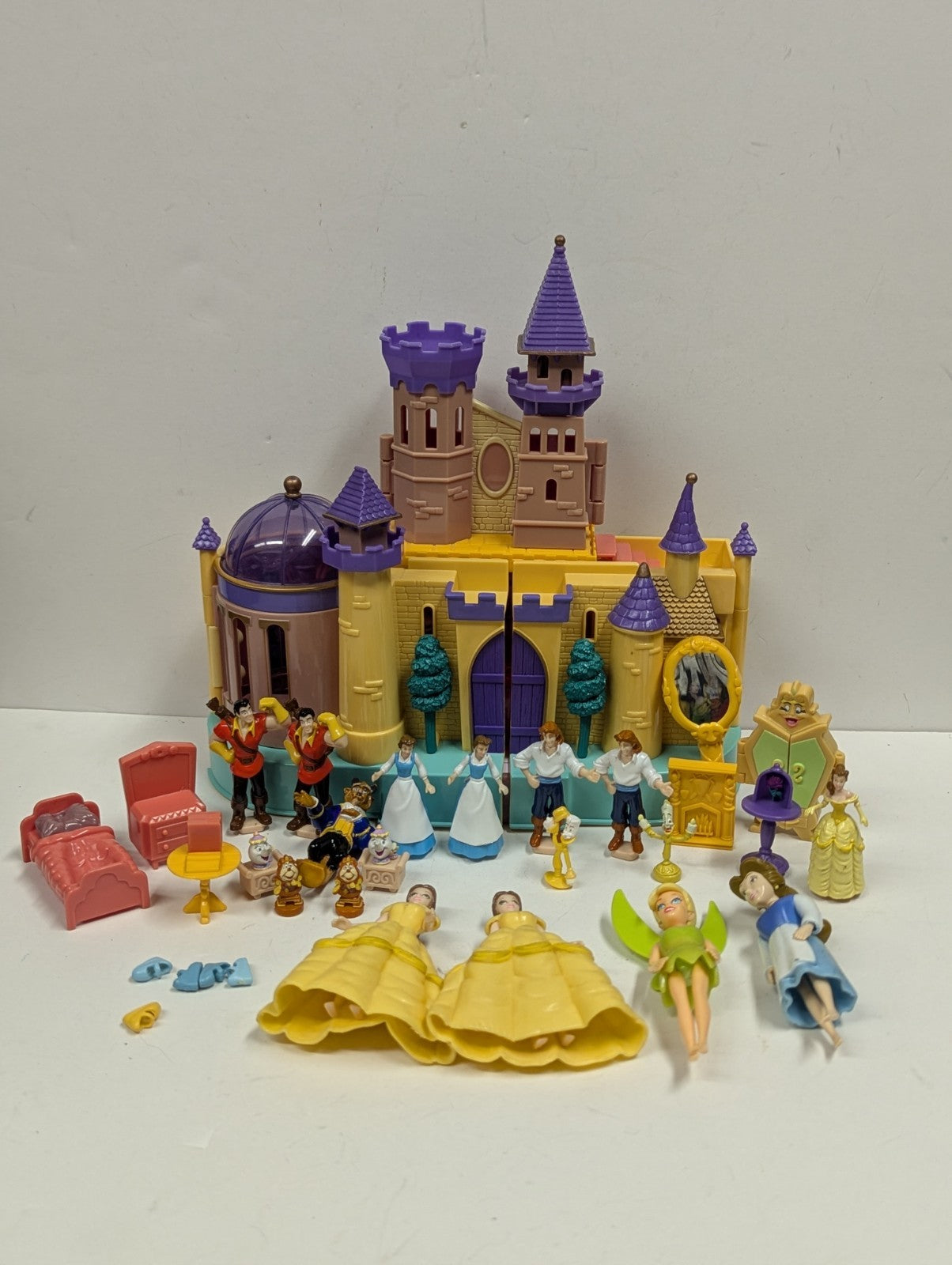 2002 Hasbro Beauty and the Beast Glowing Mirror Castle Playset Loose As is