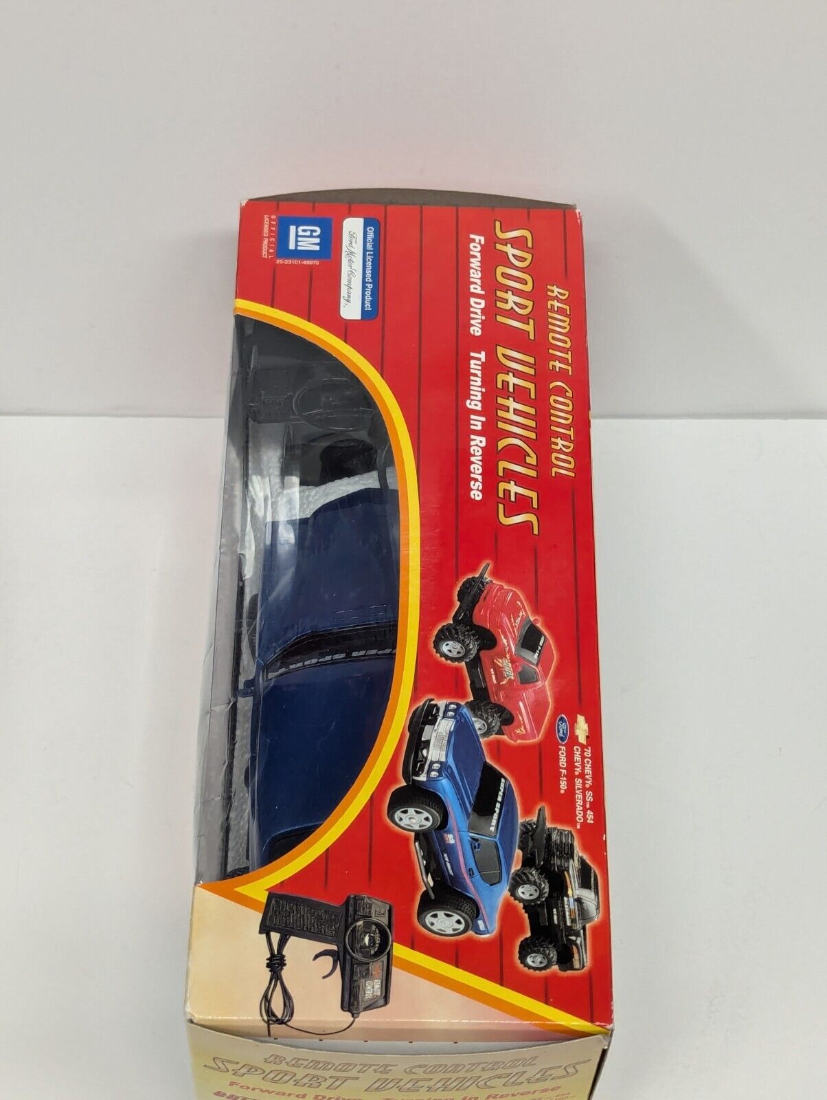 NEW BRIGHT 1/16  RADIO CONTROL MUSCLE CAR 70'S Blue CHEVY SS 454 