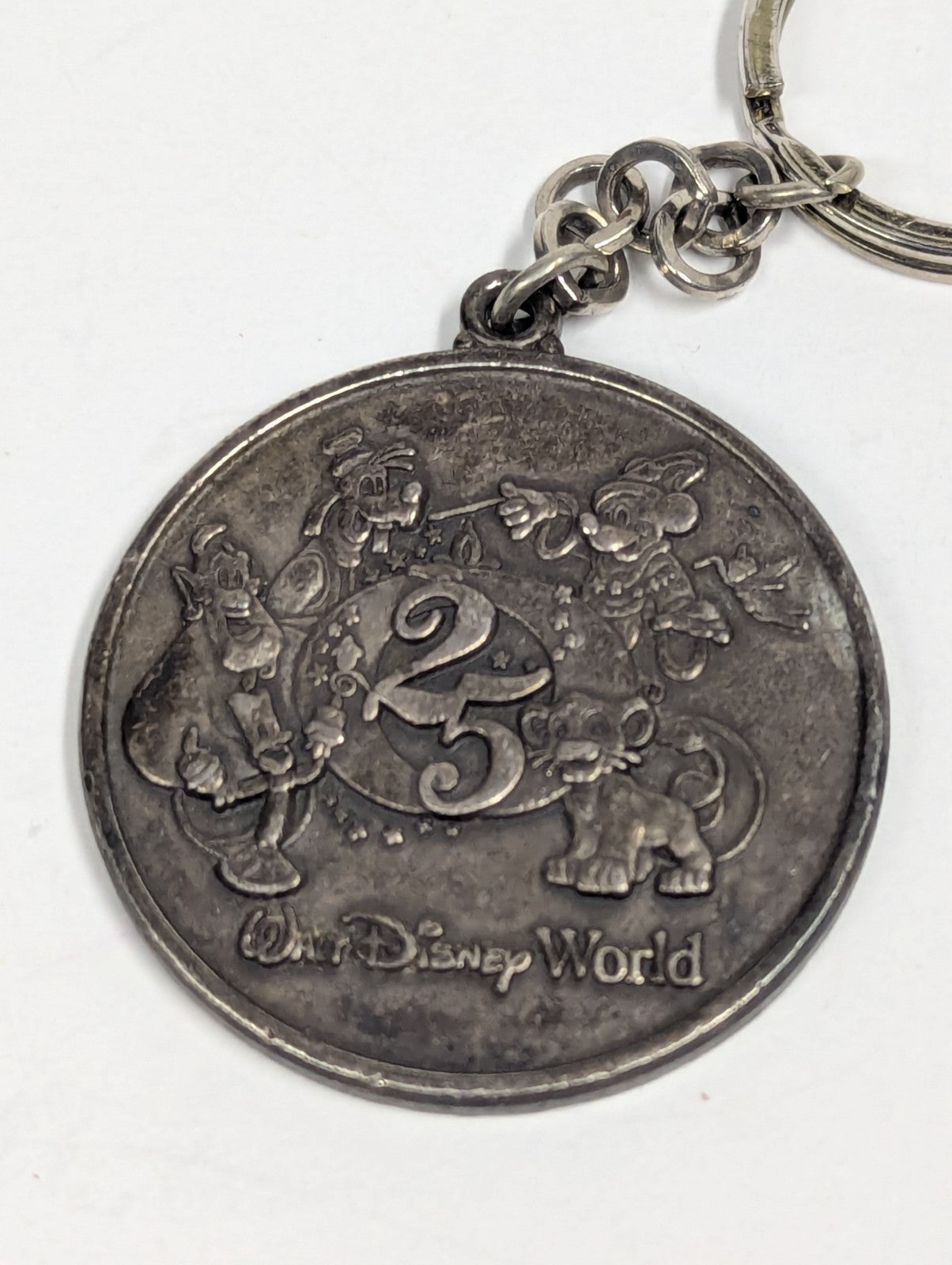 Walt Disney World 25th Anniversary Medallion Keychain (1971-1996, Pewter)