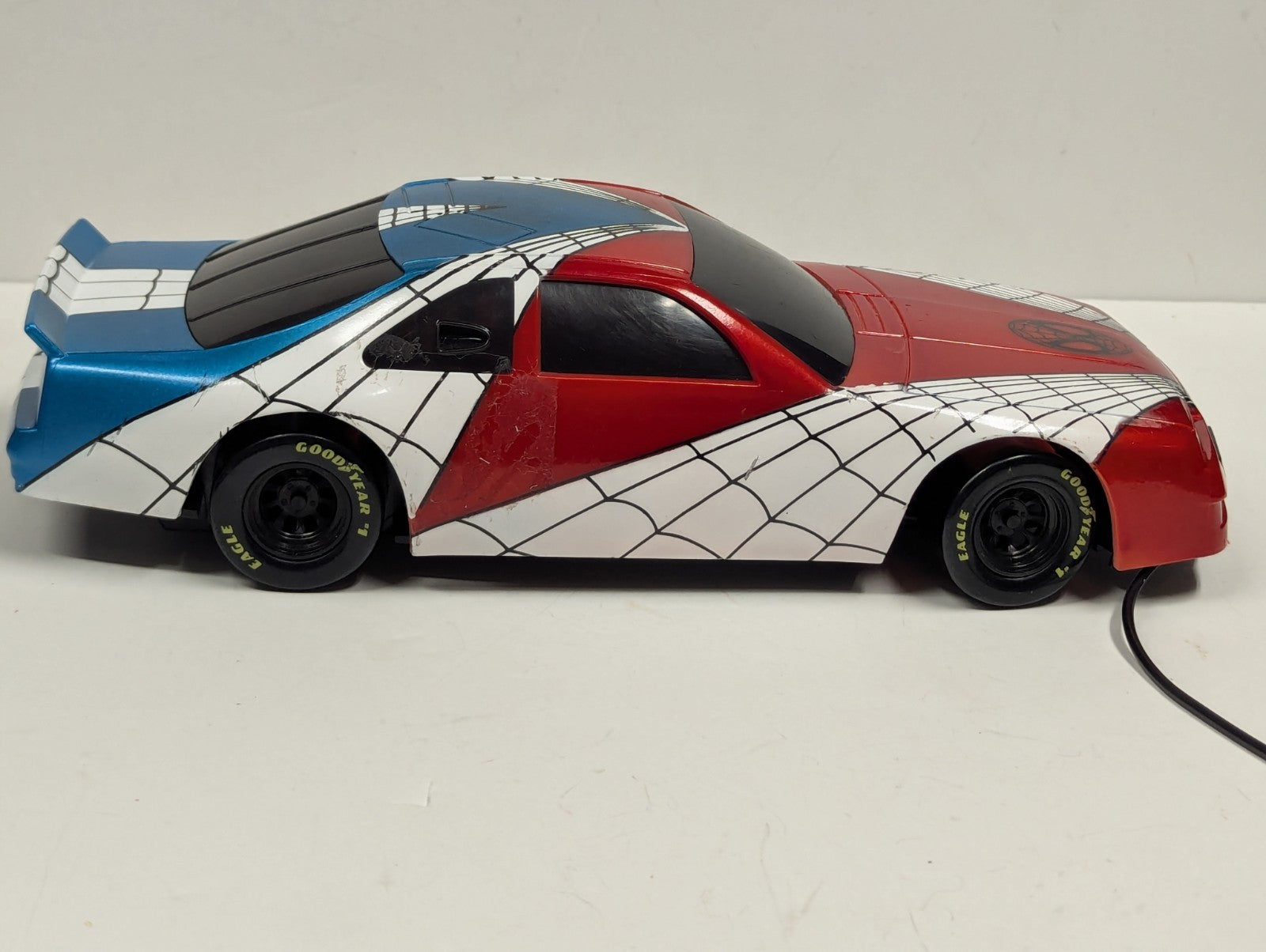 Vintage 2000 Spider-Man RC Remote Control Car Marvel UNTESTED