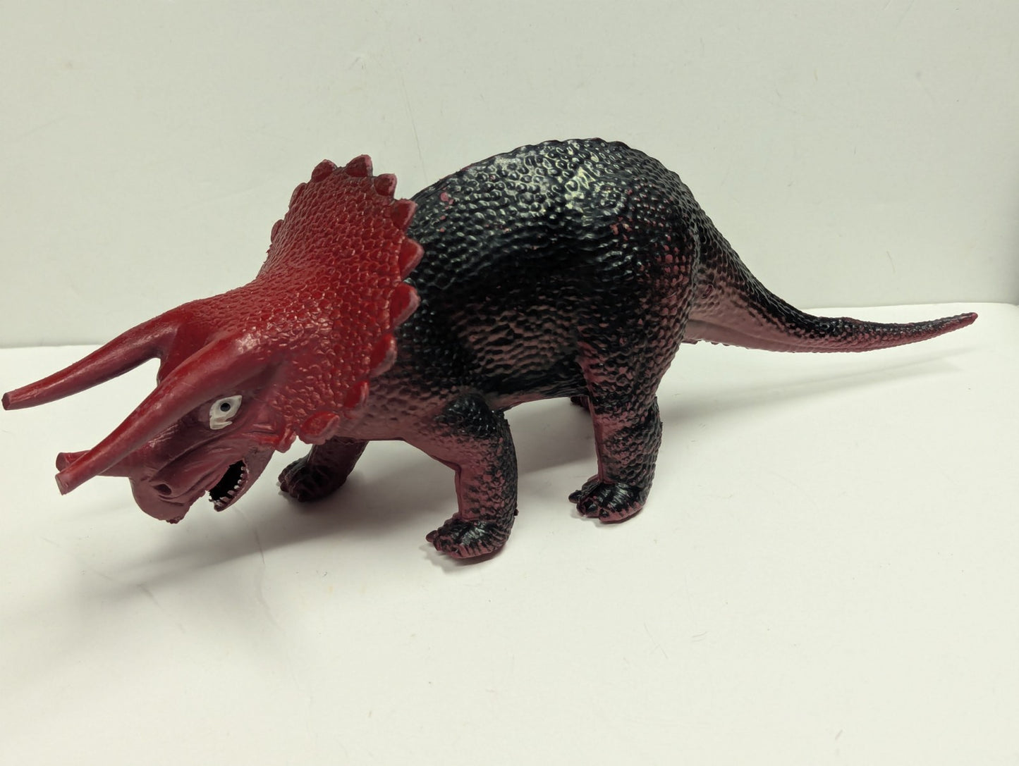 Vintage 1986 Triceratops Dinosaur Dor Mei Dormei Figure 14" Long