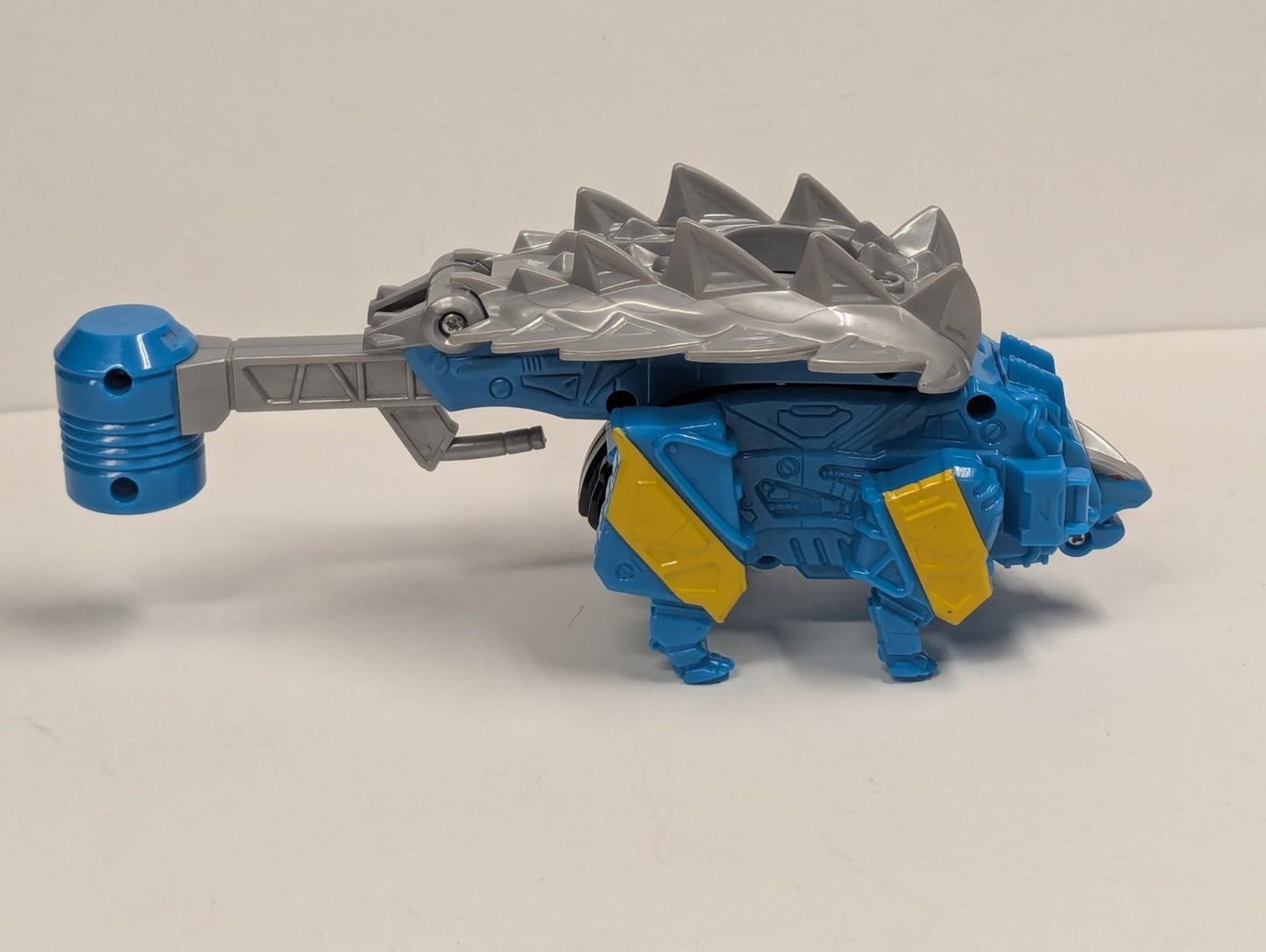 2013 Power Rangers Dino Charge Ankylo Zord Ankydon Ankylosaurus Kyoryuger DX