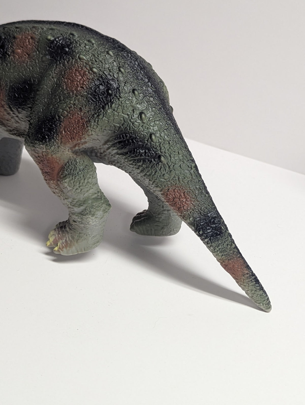 Toys R Us Maidenhead TRICERATOPS Dinosaur Toy Large Rubber Action Figure 17"