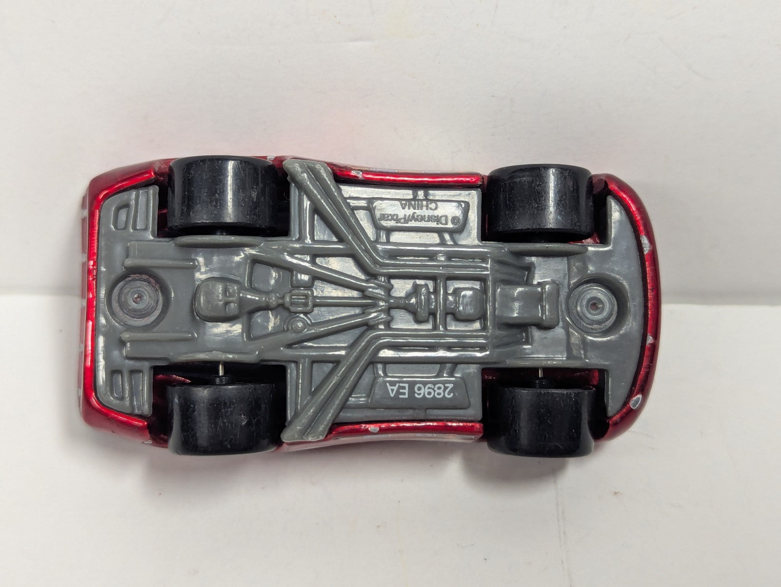 Disney Pixar Cars Metallic Res Lightning McQueen Diecast Car