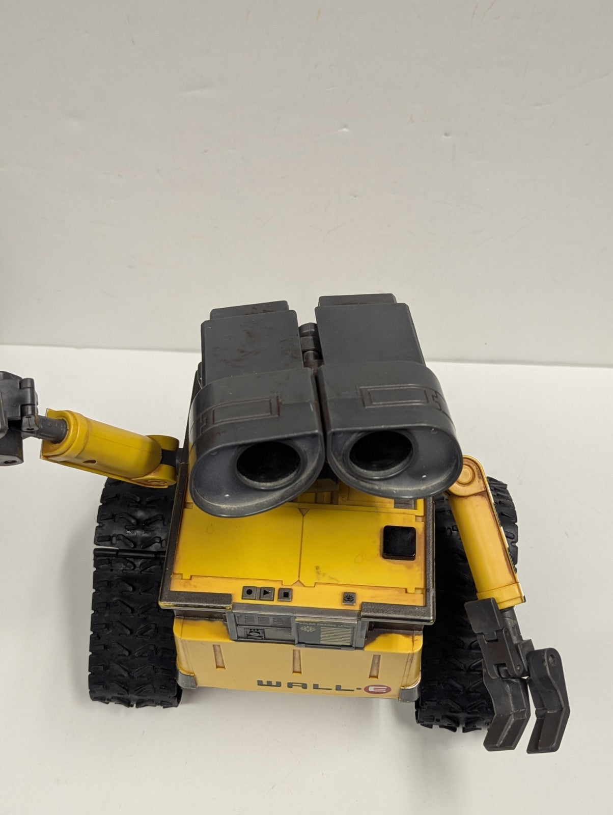 Disney Pixar's Walle U Command Robot Thinkway Toys 9" with REMOTE