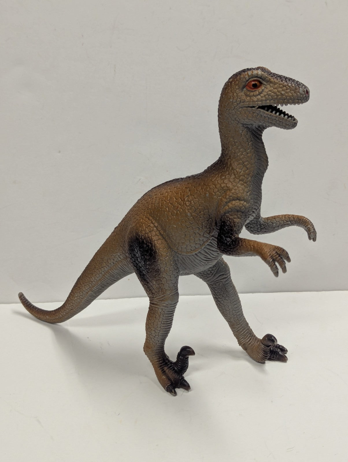 Vintage 9” Plastic Dinosaur DEINONYCHUS Imperial Toy Figure