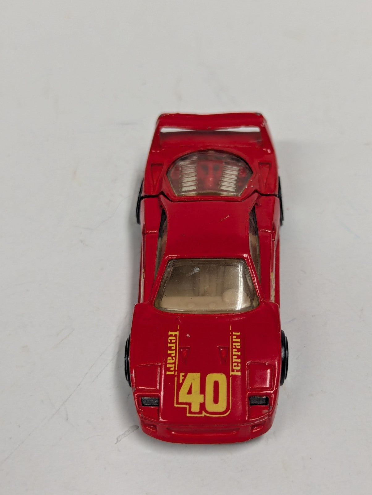 VINTAGE HOT WHEELS 1988 RED FERRARI F40 OPENING HATCH
