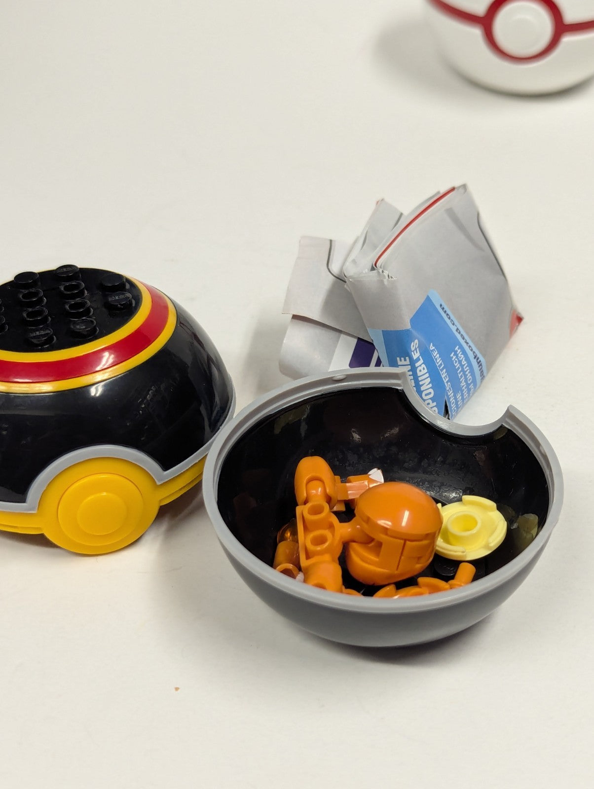 Mega Construx Pokemon 2'' Poke Ball Luxury Ball, Premiere Ball & Quick Ball Lot