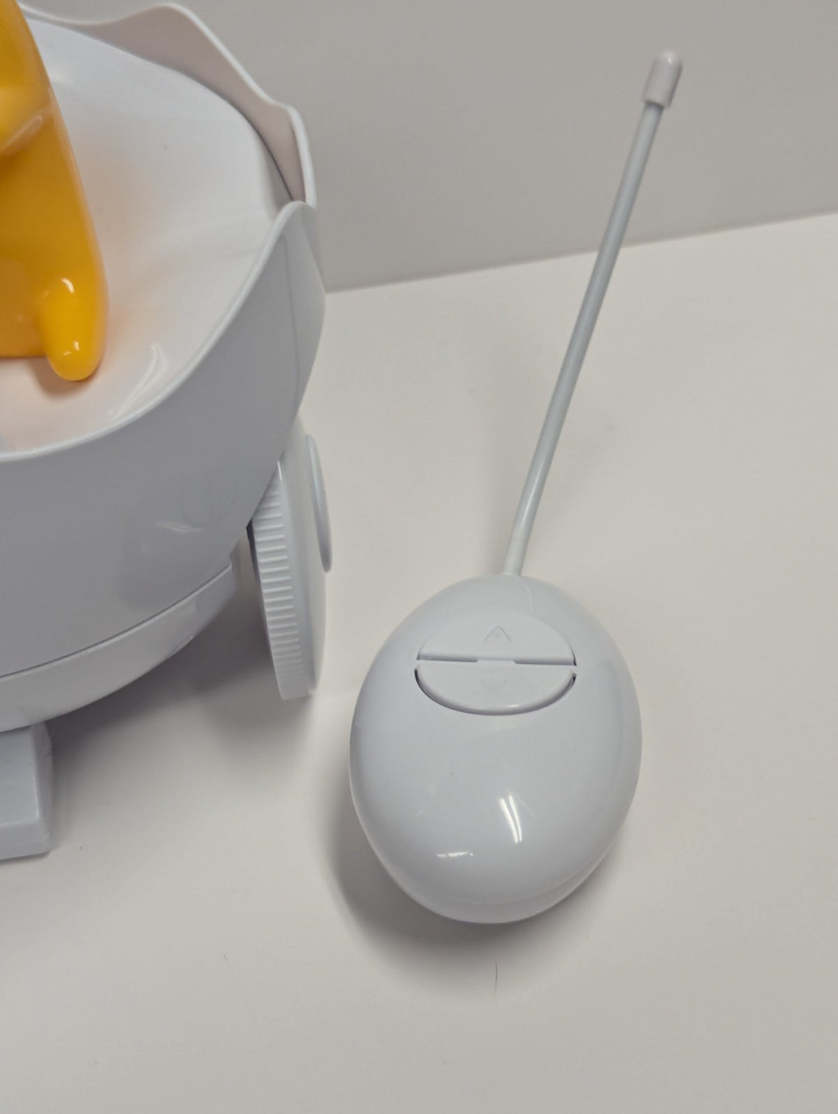 Sanrio Gudetama The Lazy Egg R/C Remote Controll Egg Vehicle