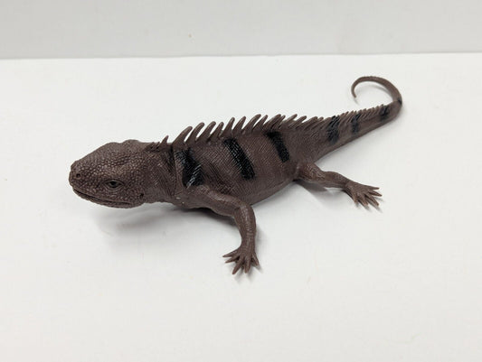 Vintage Greenbrier International Lifelike Brown Lizard Toy
