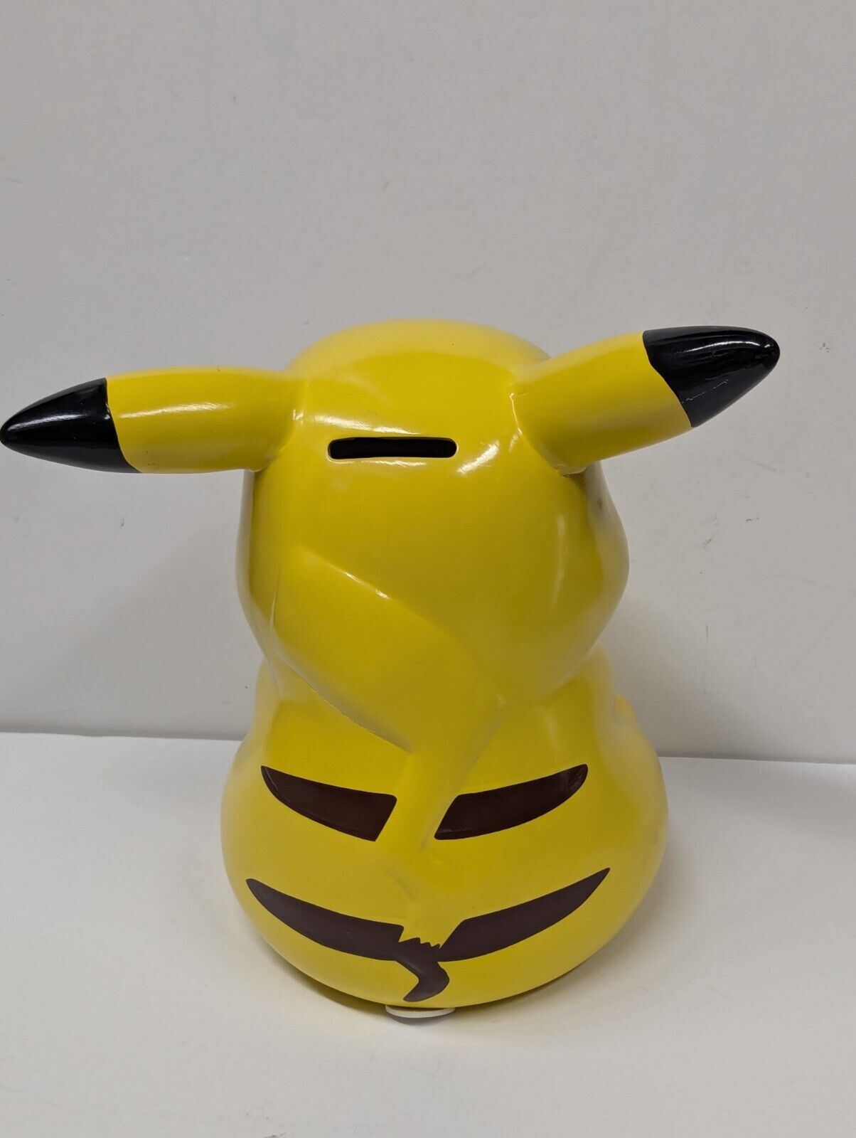 2014 9" Pokemon Pikachu Ceramic Piggy Bank Nintendo & Starpoint