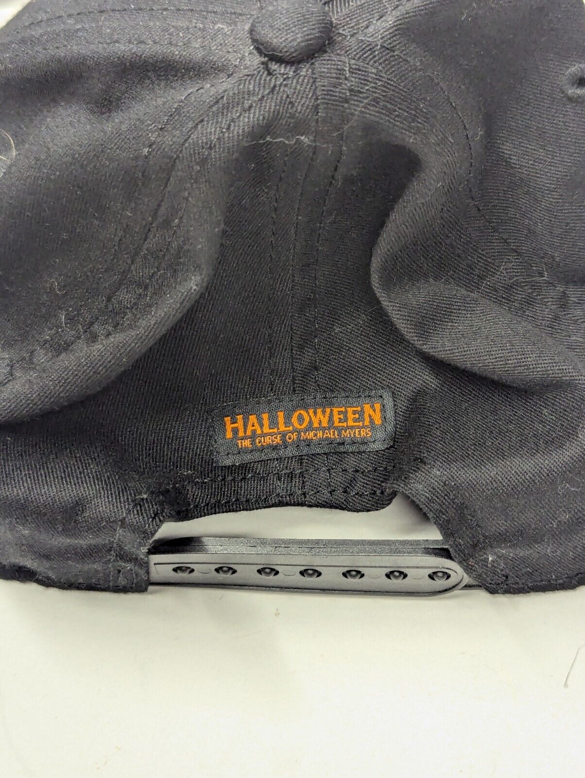 HALLOWEEN THE CURSE OF MICHAEL MYERS BIOWORLD ELITE FLEX SNAPBACK HAT