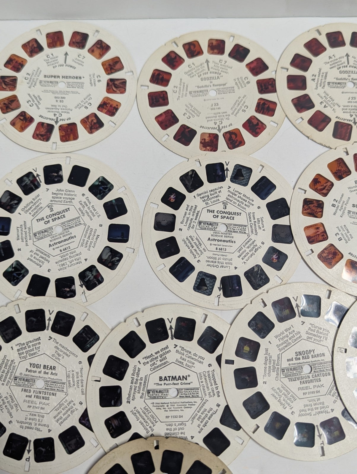 Vintage View-Master Fun Pack & 3-D BAKELITE VIEWER w/t Many Slides Original Box