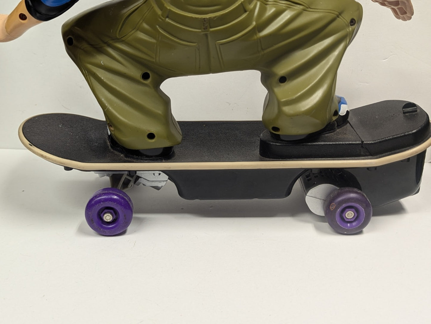 Vintage 2001 Tyco R/C Tony Hawk Xtreme Skateboard with Remote Untested