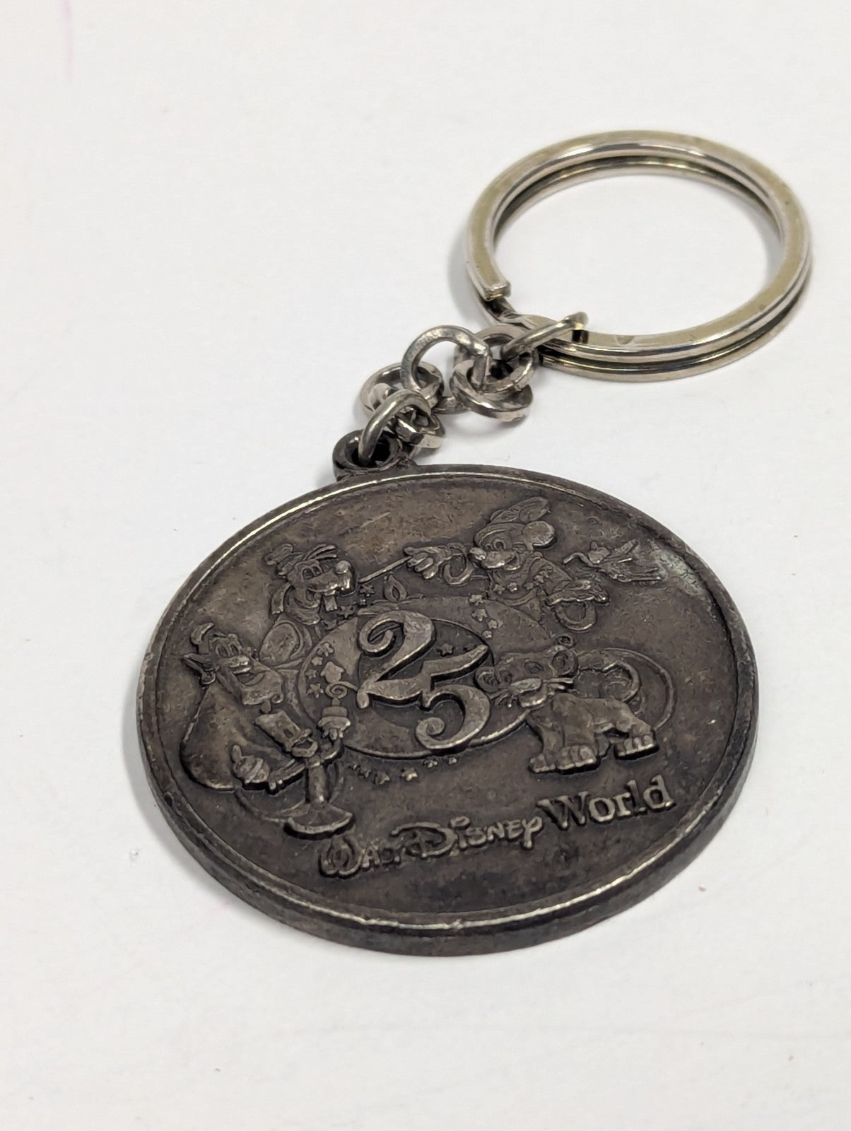 Walt Disney World 25th Anniversary Medallion Keychain (1971-1996, Pewter)