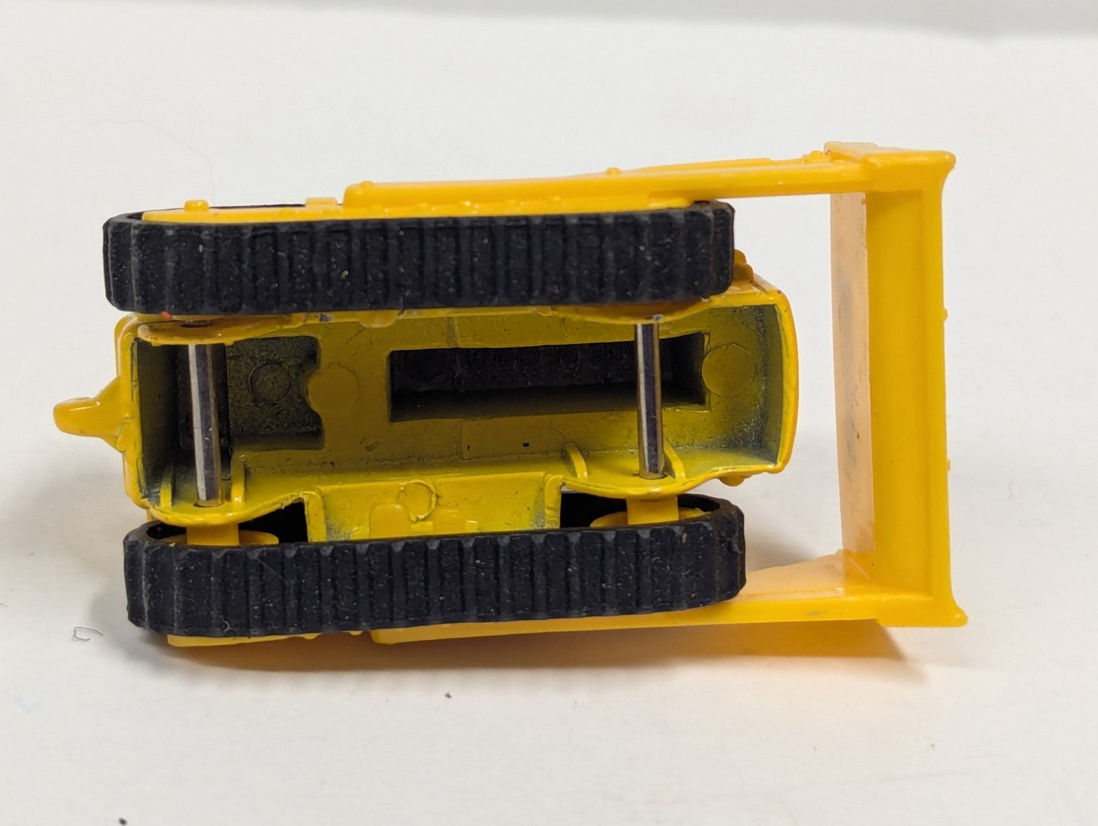 Maisto Yellow Bulldozer Diecast Turner