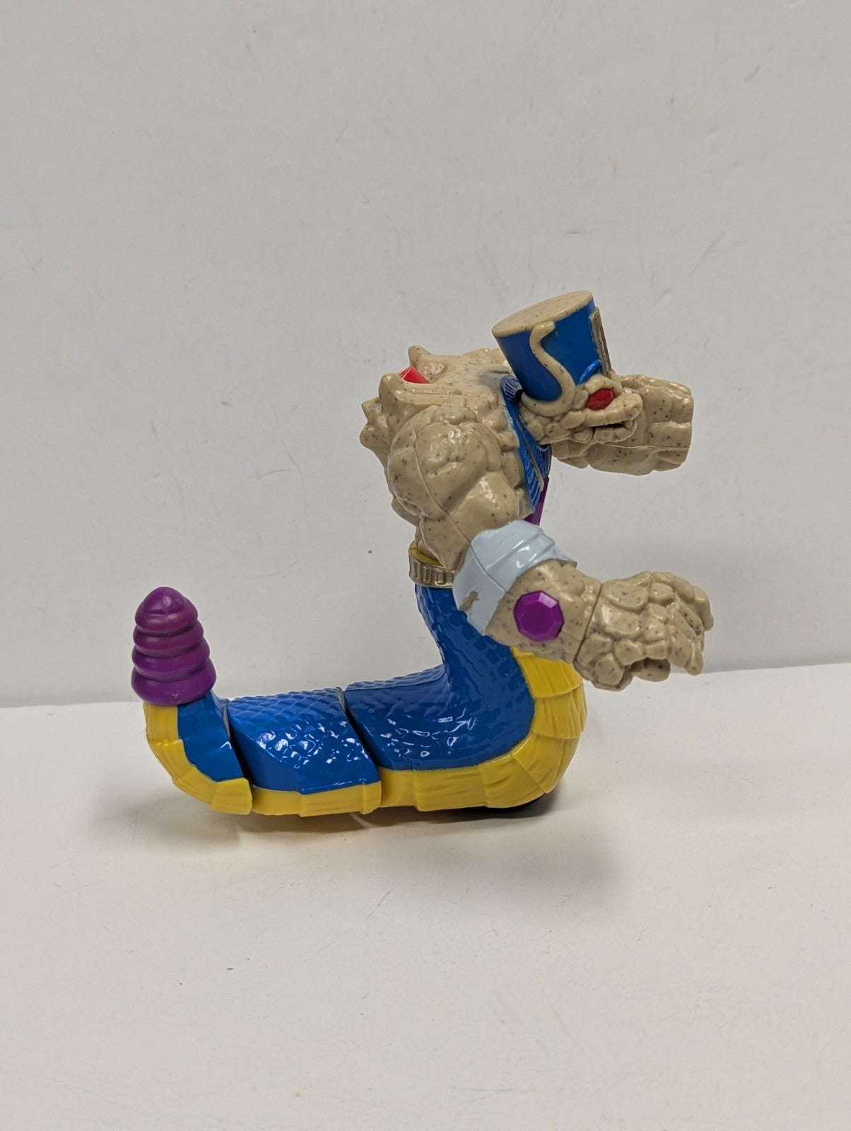 2016 Imaginext Serpent Striker 5" Action Figure Toy