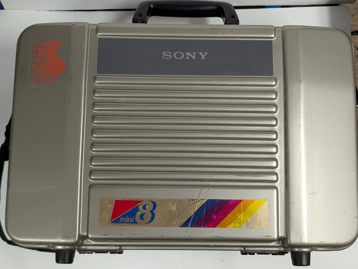VINTAGE Sony CCD-M8u Video 8 Camera, Case & Extras UNTESTED