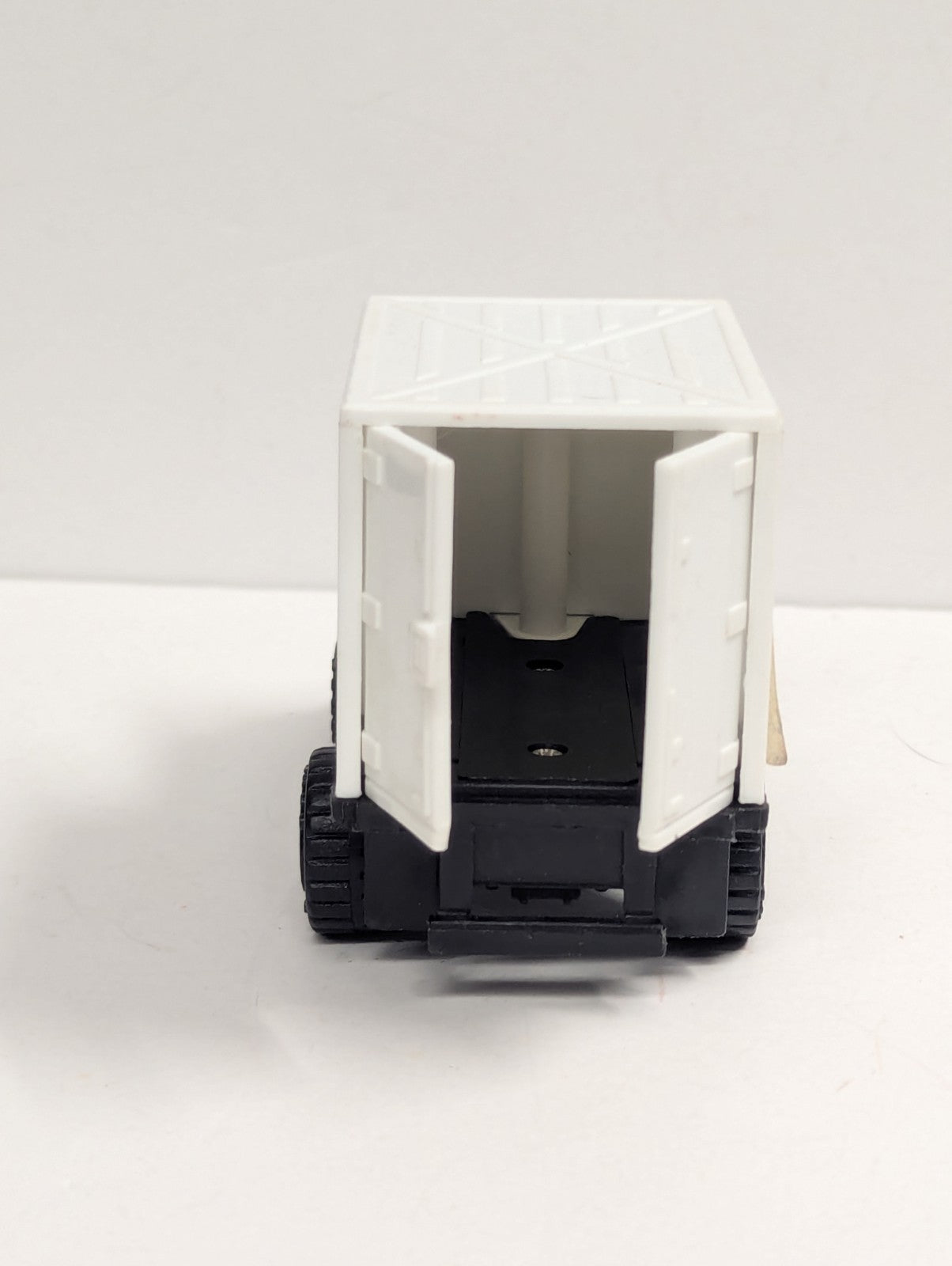 Vintage 1988 Remco Pressed Steel Federal Express Truck 