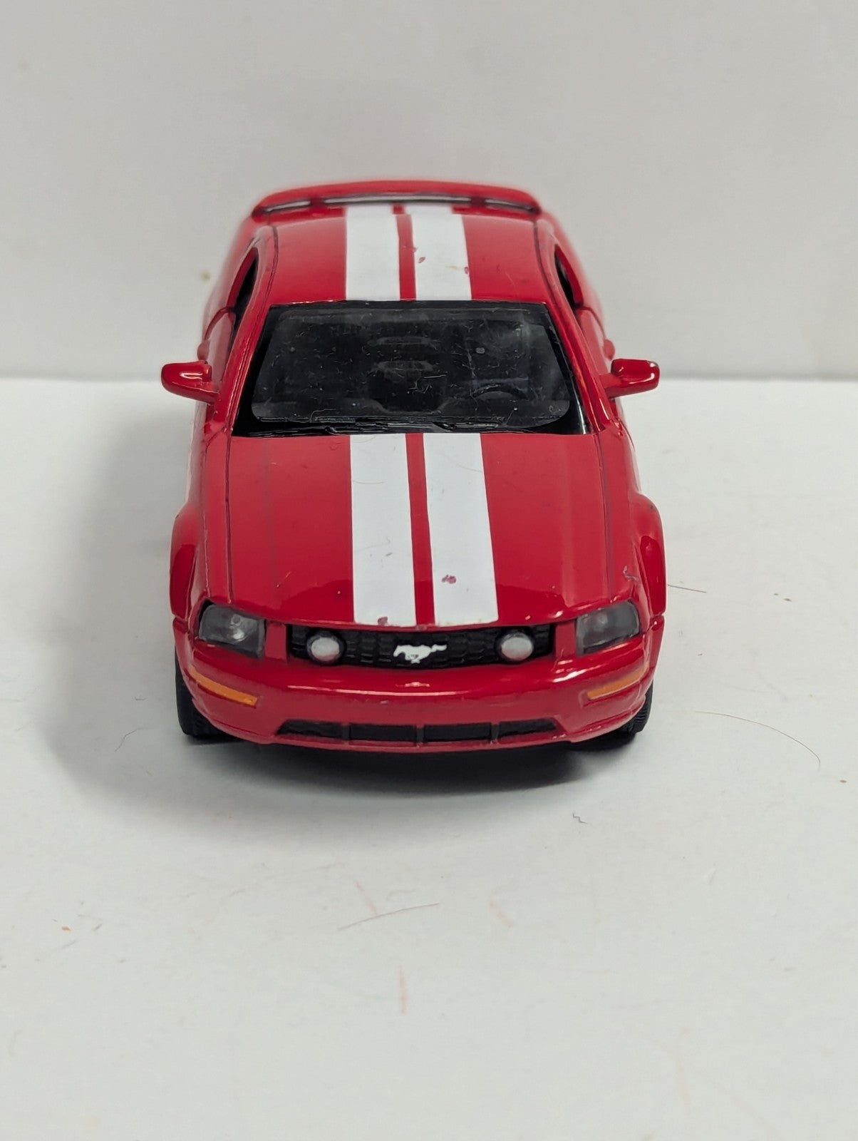2006 KINSMART FORD MUSTANG GT RED WITH WHITE RACING STRIPES 1/38 SCALE