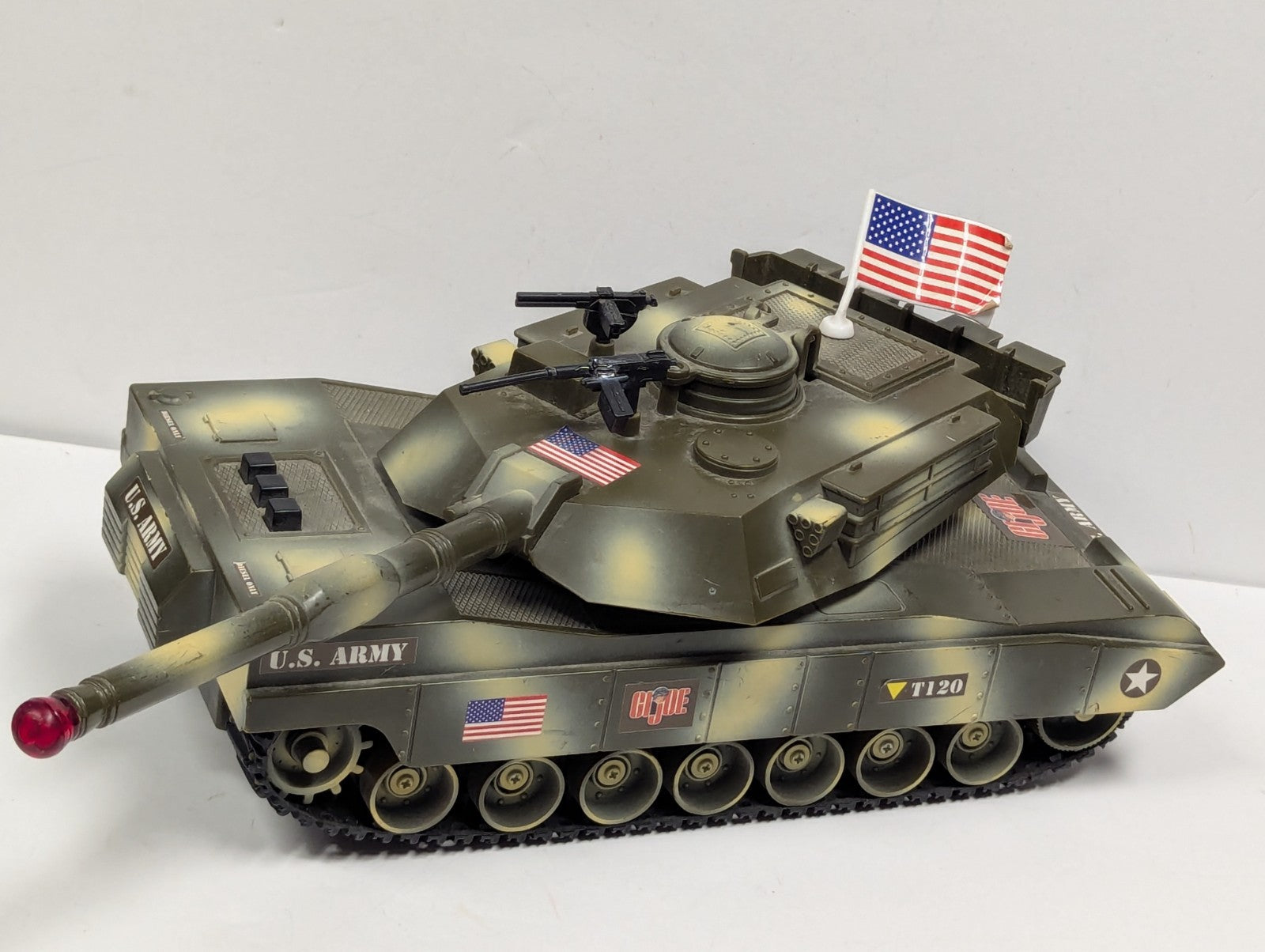 2001 Hasbro G.I. Joe Battery Operated U.S. Army Tank
