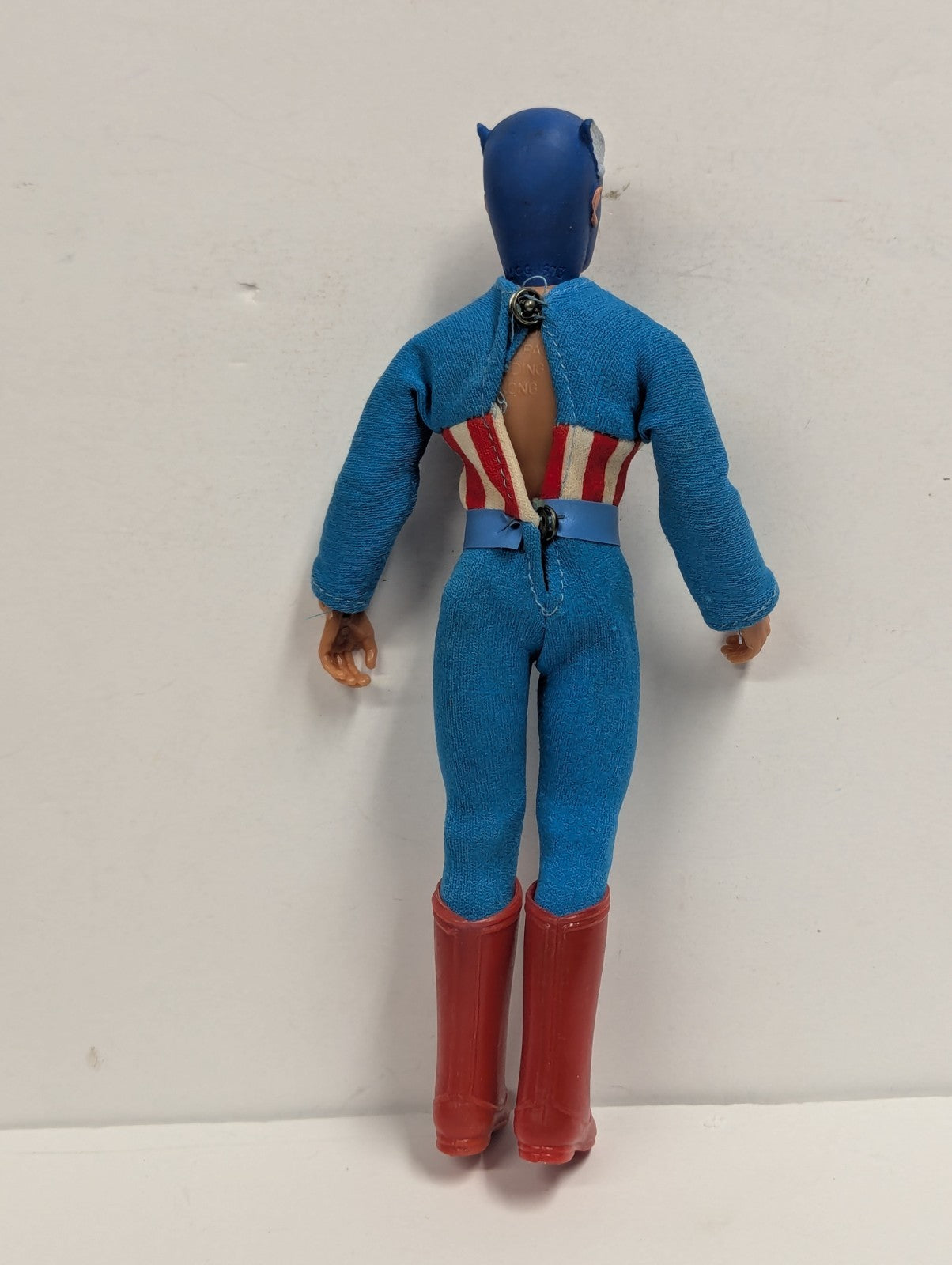 Vintage 1973 MEGO 8" Action Figure CAPTAIN AMERICA Marvel Comics WGSH