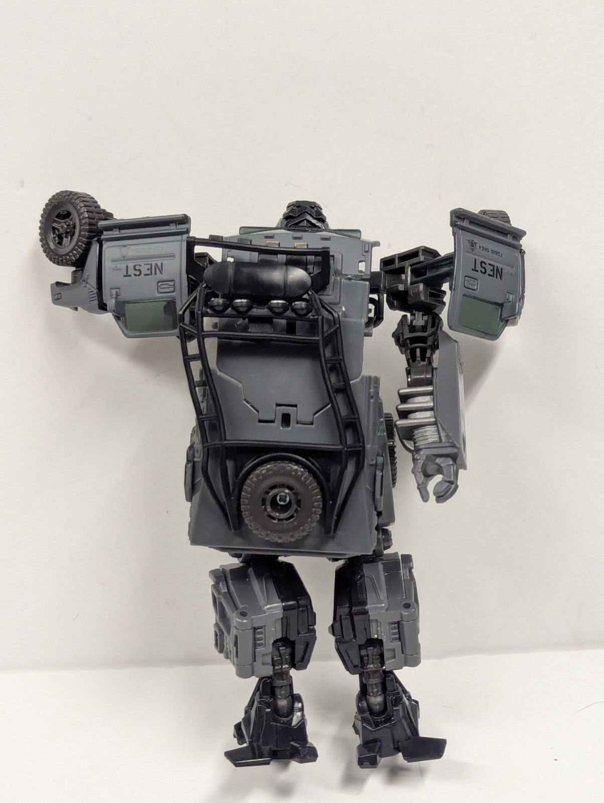 Transformers Buzzworthy Bumblebee N.E.S.T AUTOBOT RATCHET (Missing Arm)