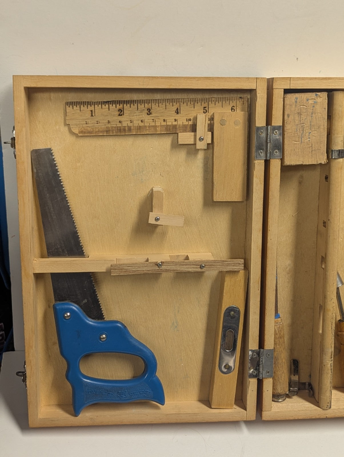 Vintage 1970's HANDY ANDY Young Carpenters Tool Chest 13x9 Tools As Is
