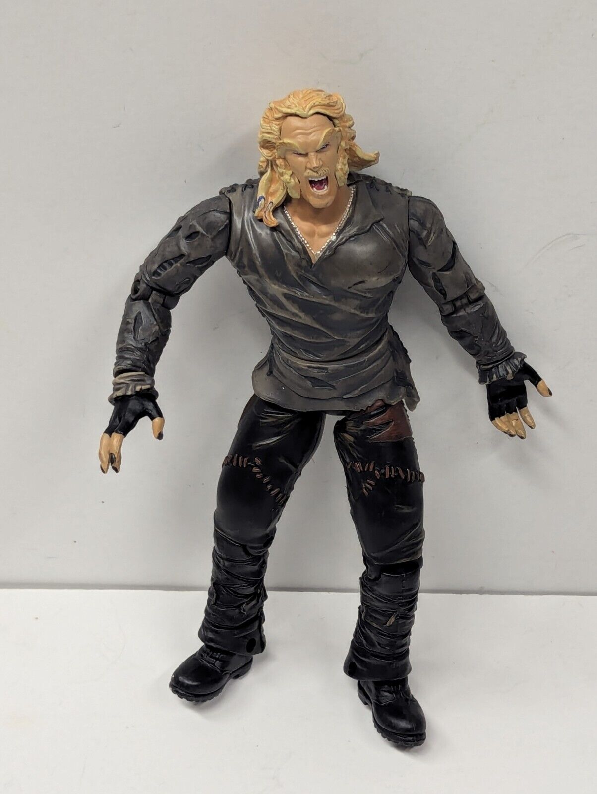 2000 Toy Biz Marvel X Men The Movie Sabretooth Action Figure 7"
