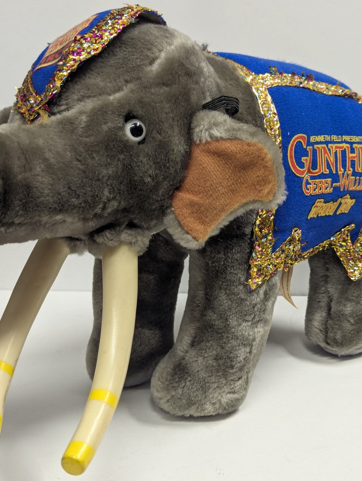 Ringling Bros Barnum & Bailey Circus  Gunther  Farewell Tour  16" Plush Elephant